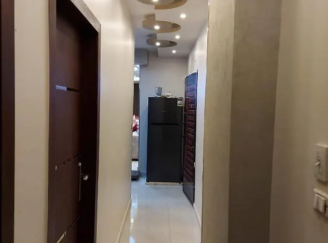 شقة على البحر