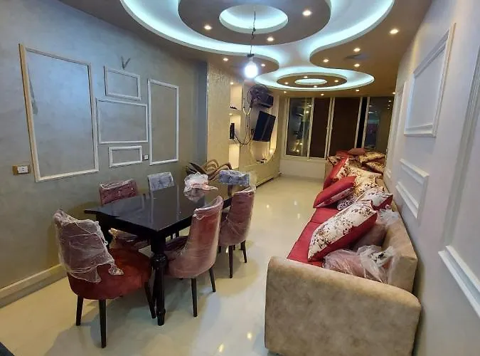 على البحر *