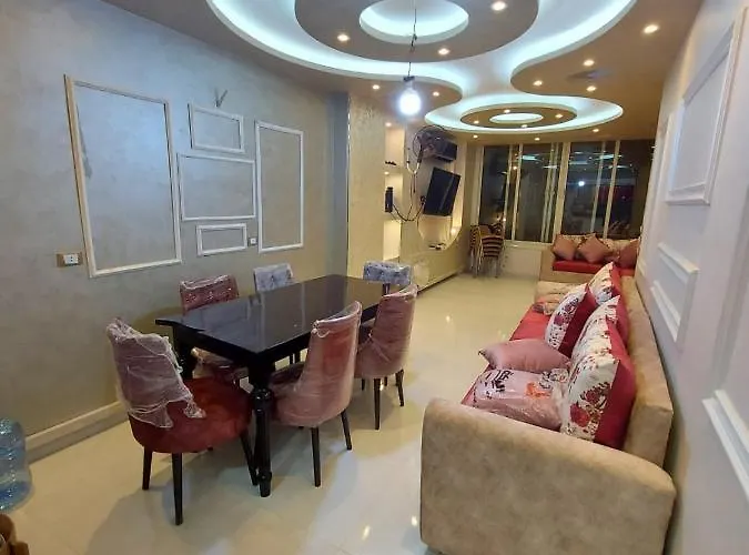 على البحر